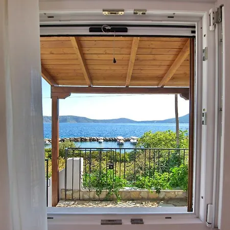 Apartment Thea Kalamakia